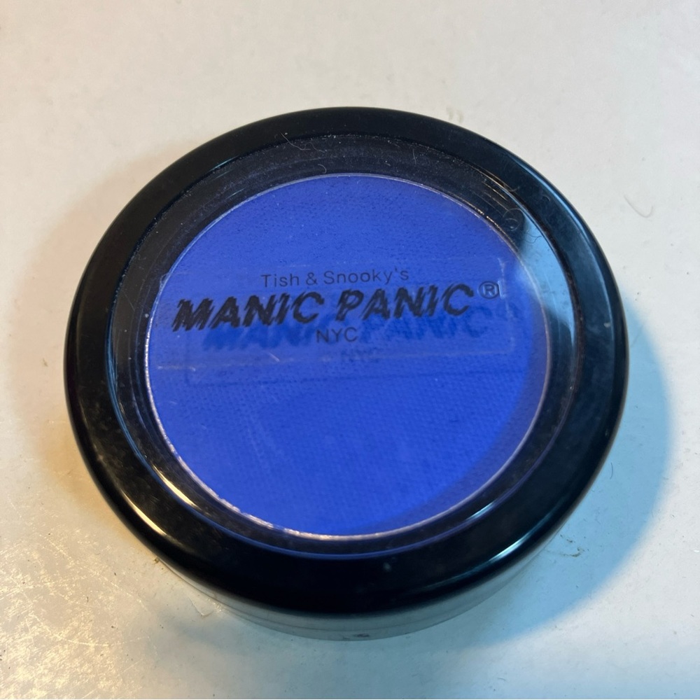 NEW Manic panic eyeshadow colt: VOODOO